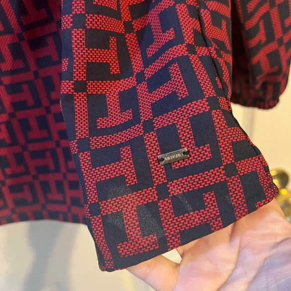 Tommy Hilfiger Logo Blouse Lightweight Preppy Large Work Business Professional - Picture 5 of 9